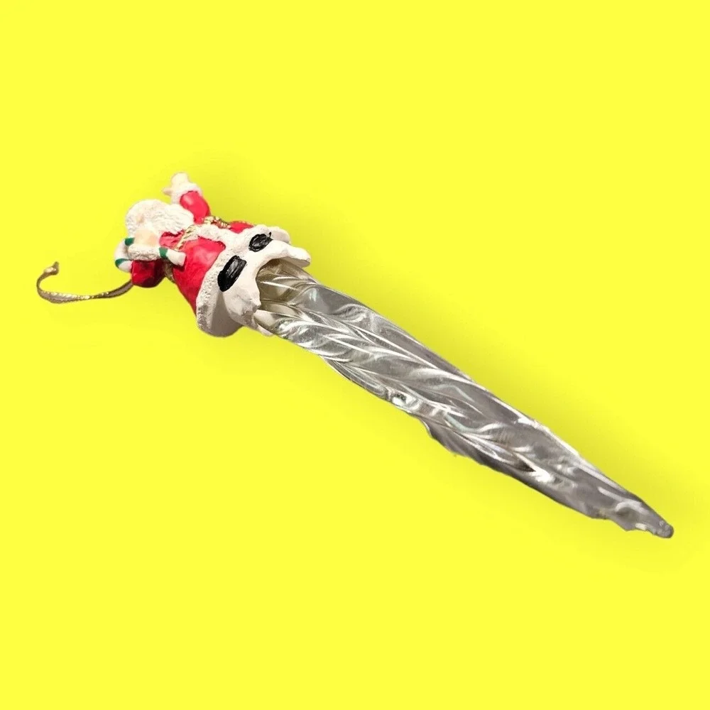 Avon Icicle Fun Ornament Santa with Candy Cane 6.5 in 1995‎ NIB